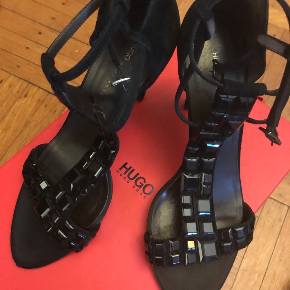 HUGO BOSS size 8.5 black suede jeweled strappy high heels sandals - Piamanta